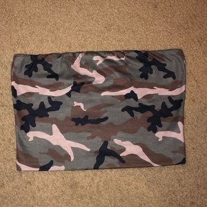 Camo strapless croptop